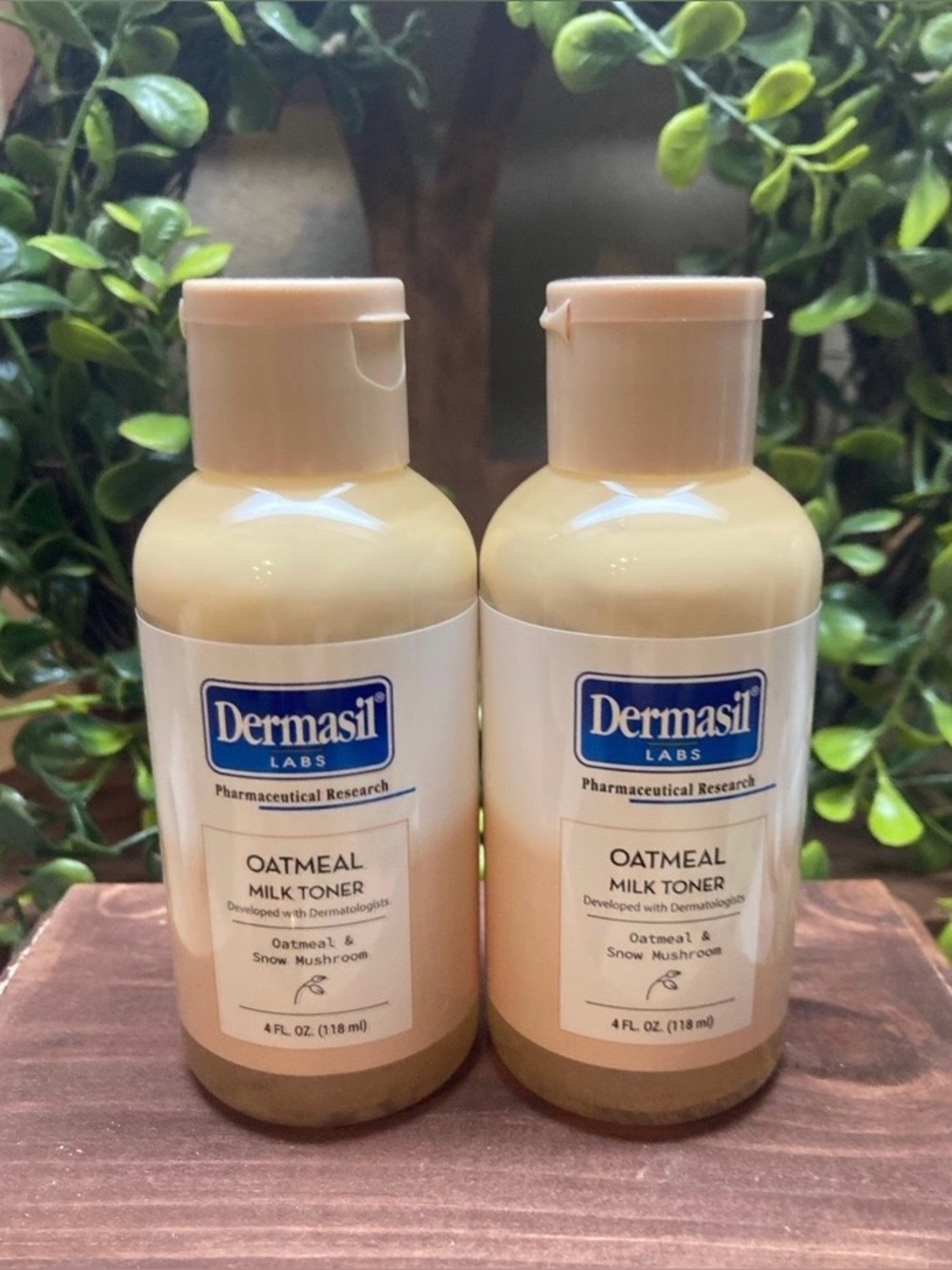 Dermasil Oatmilk Restorative Face Serum (2)